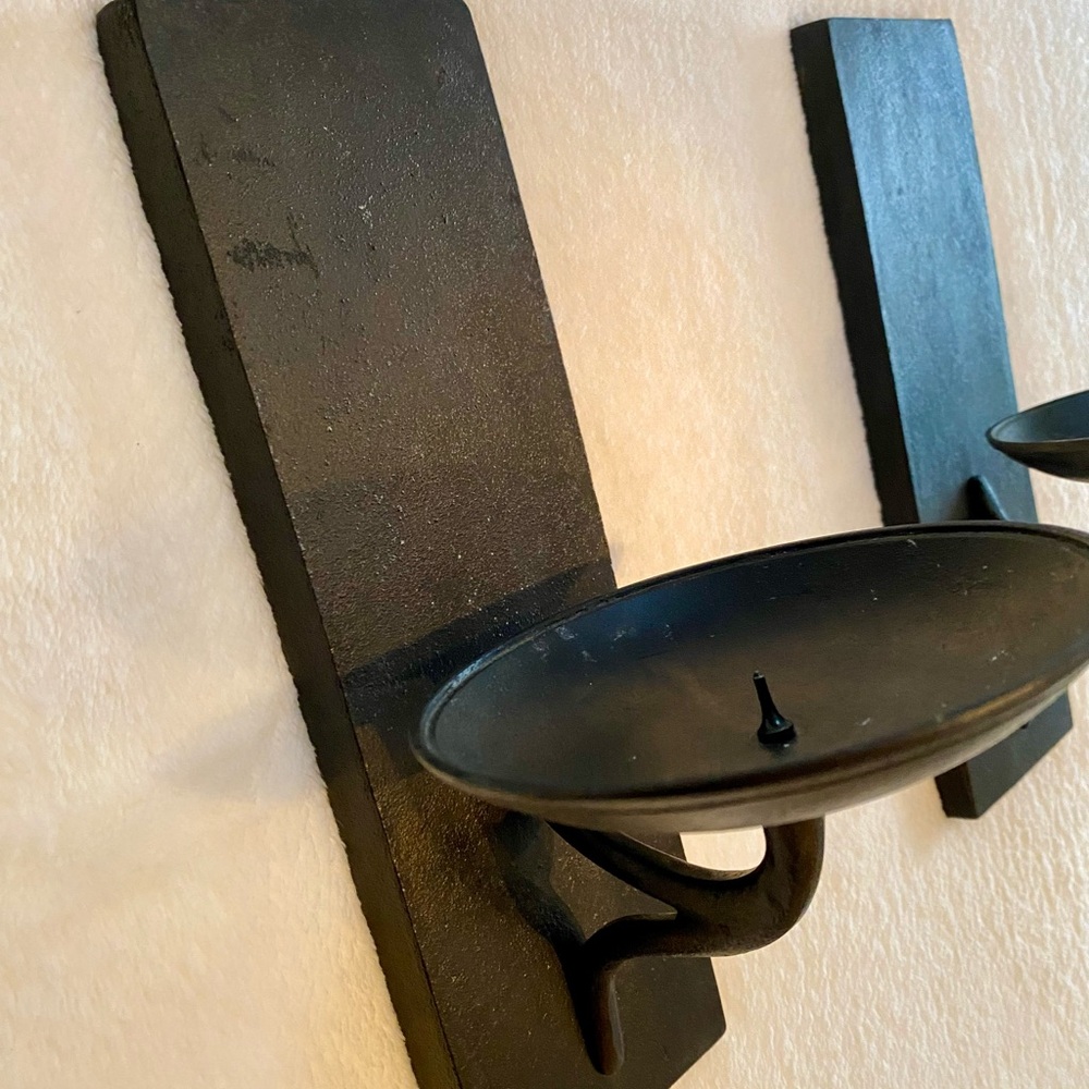 Set of two Heavy Black Iron Wall Sconces - Picture 3 of 4